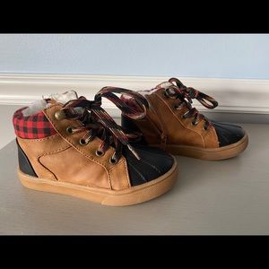 Like new Cat and Jack toddler boots